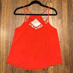 Red keyhole neck tank top blouse